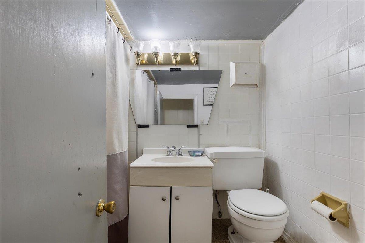 3044 Paulding Avenue, Bronx, NY 10469