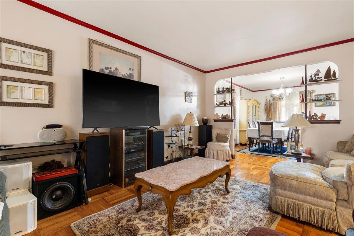 3044 Paulding Avenue, Bronx, NY 10469