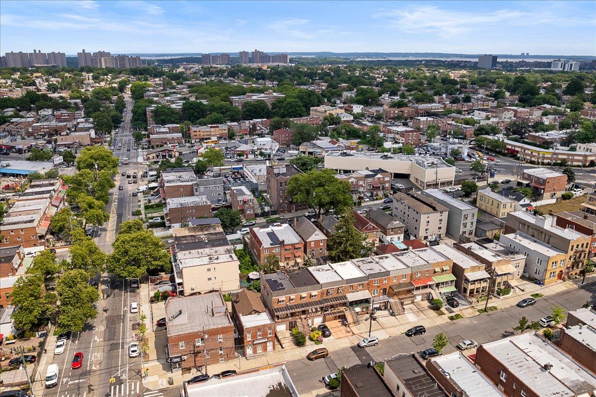 3044 Paulding Avenue, Bronx, NY 10469