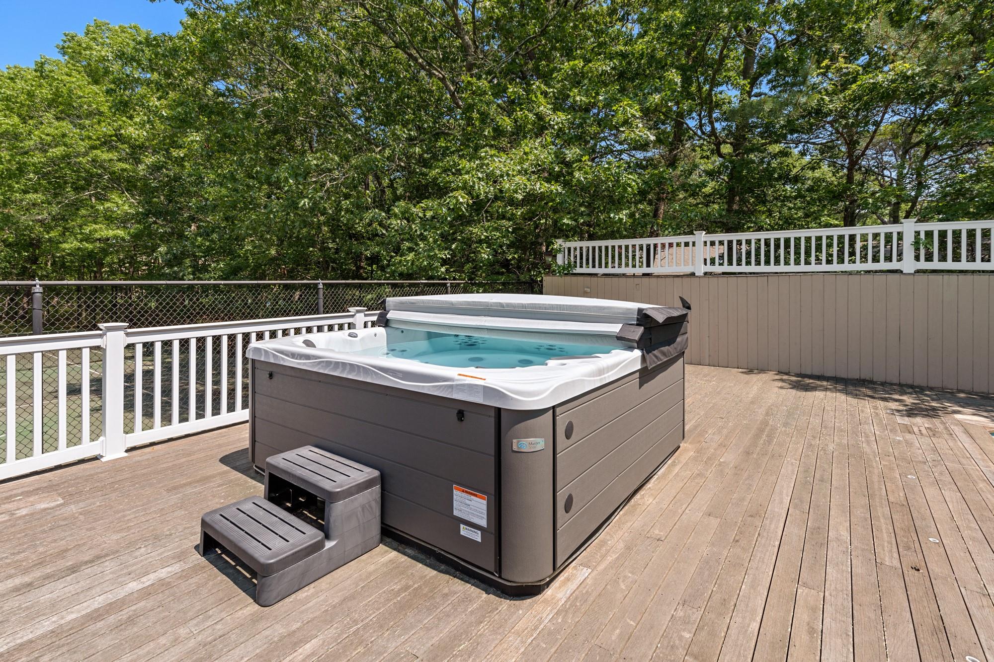 60 Quogue Riverhead Road, Quogue, NY 11959