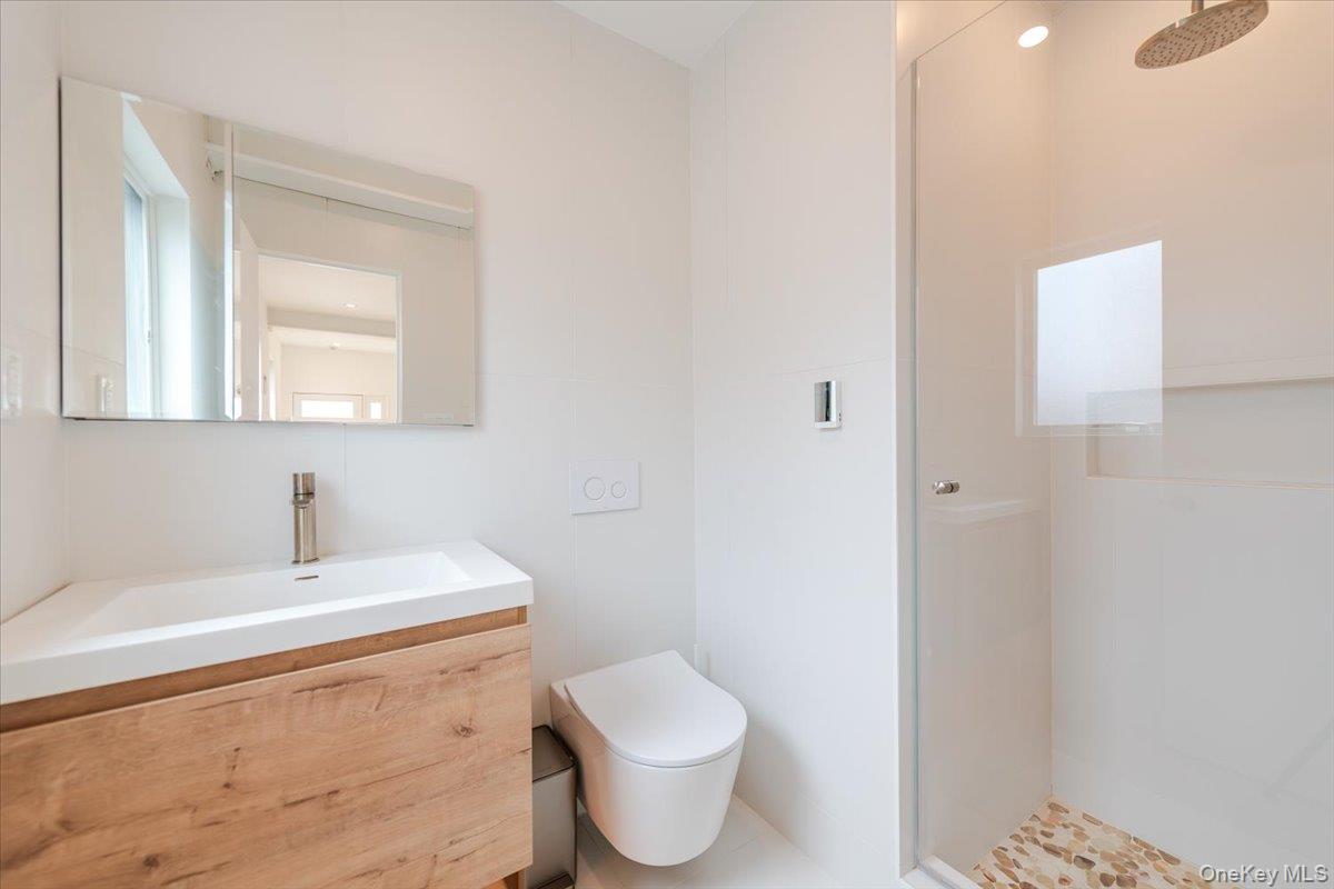 2105 Bay Boulevard, Atlantic Beach, NY 11509