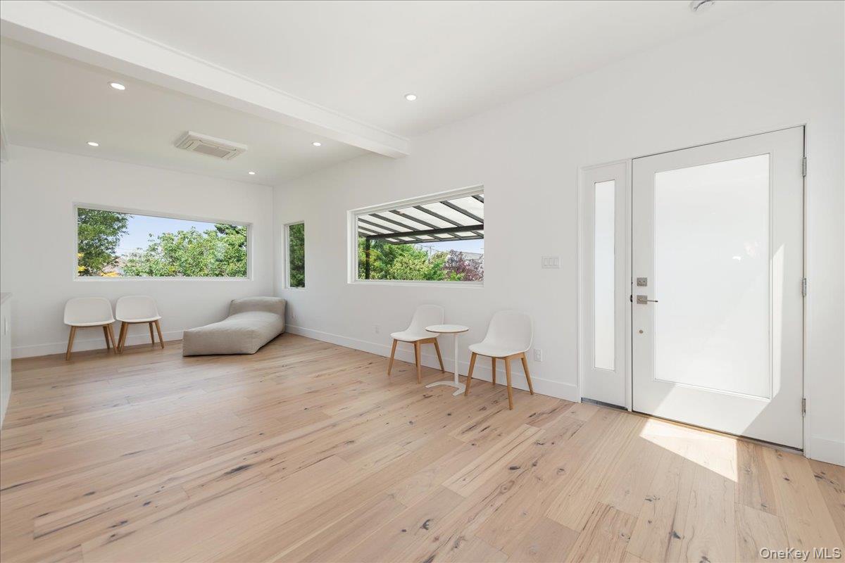 2105 Bay Boulevard, Atlantic Beach, NY 11509