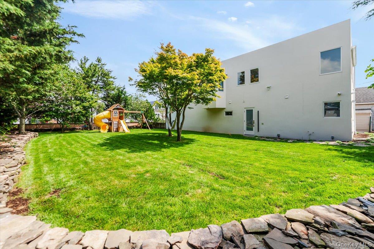 2105 Bay Boulevard, Atlantic Beach, NY 11509