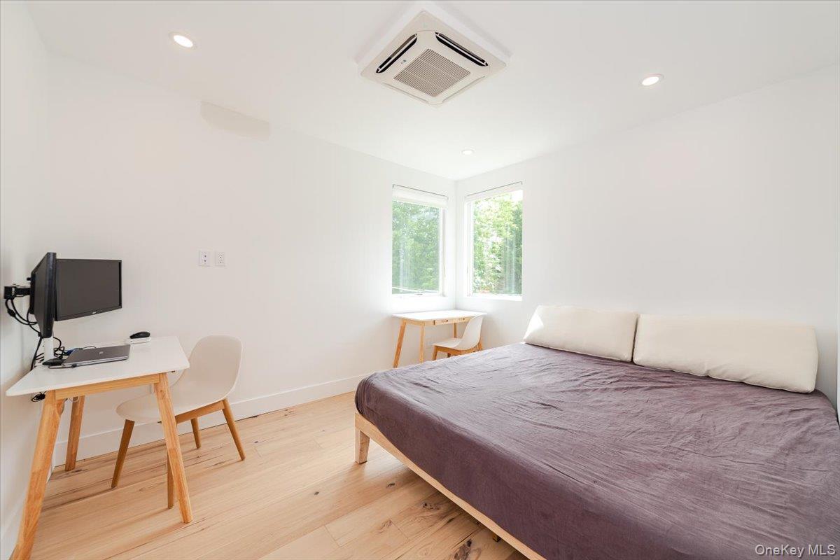 2105 Bay Boulevard, Atlantic Beach, NY 11509