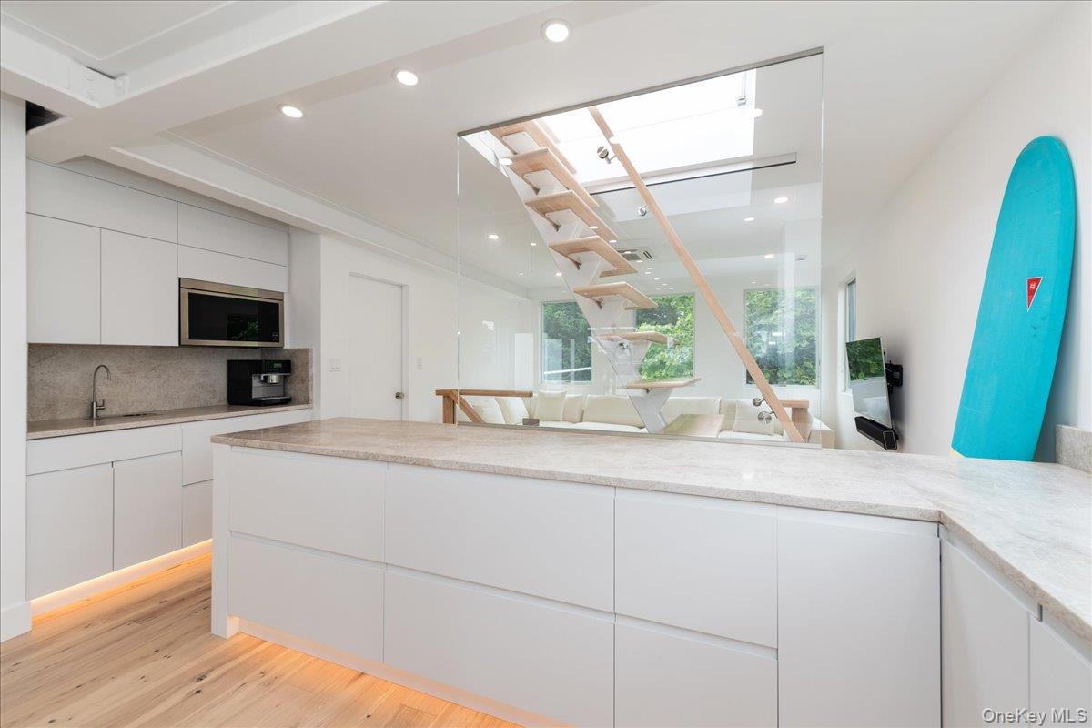 2105 Bay Boulevard, Atlantic Beach, NY 11509