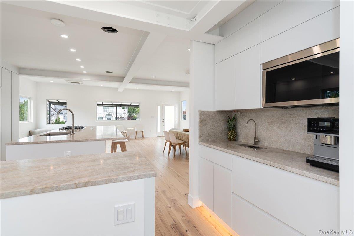 2105 Bay Boulevard, Atlantic Beach, NY 11509