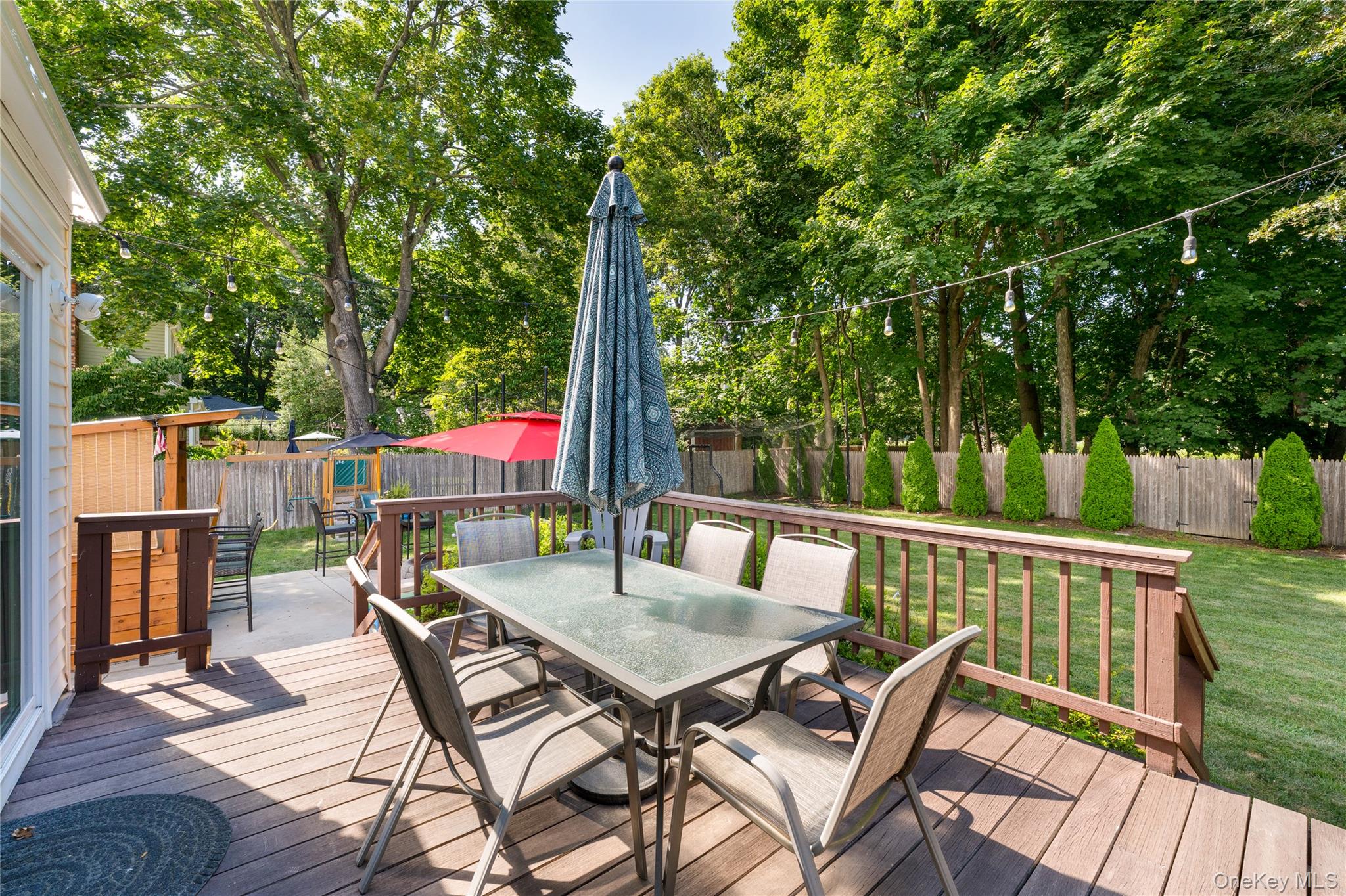 55 Robinson Street, Shoreham, NY 11786