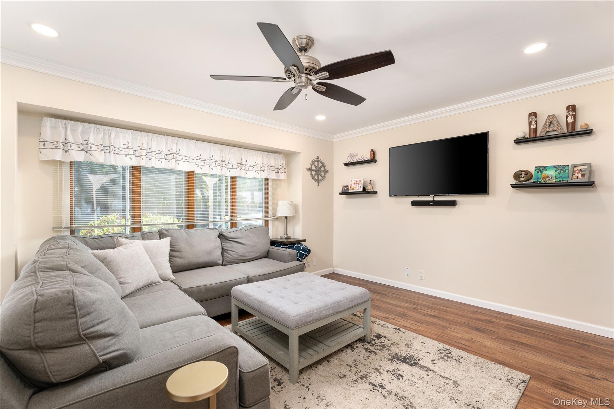 55 Robinson Street, Shoreham, NY 11786