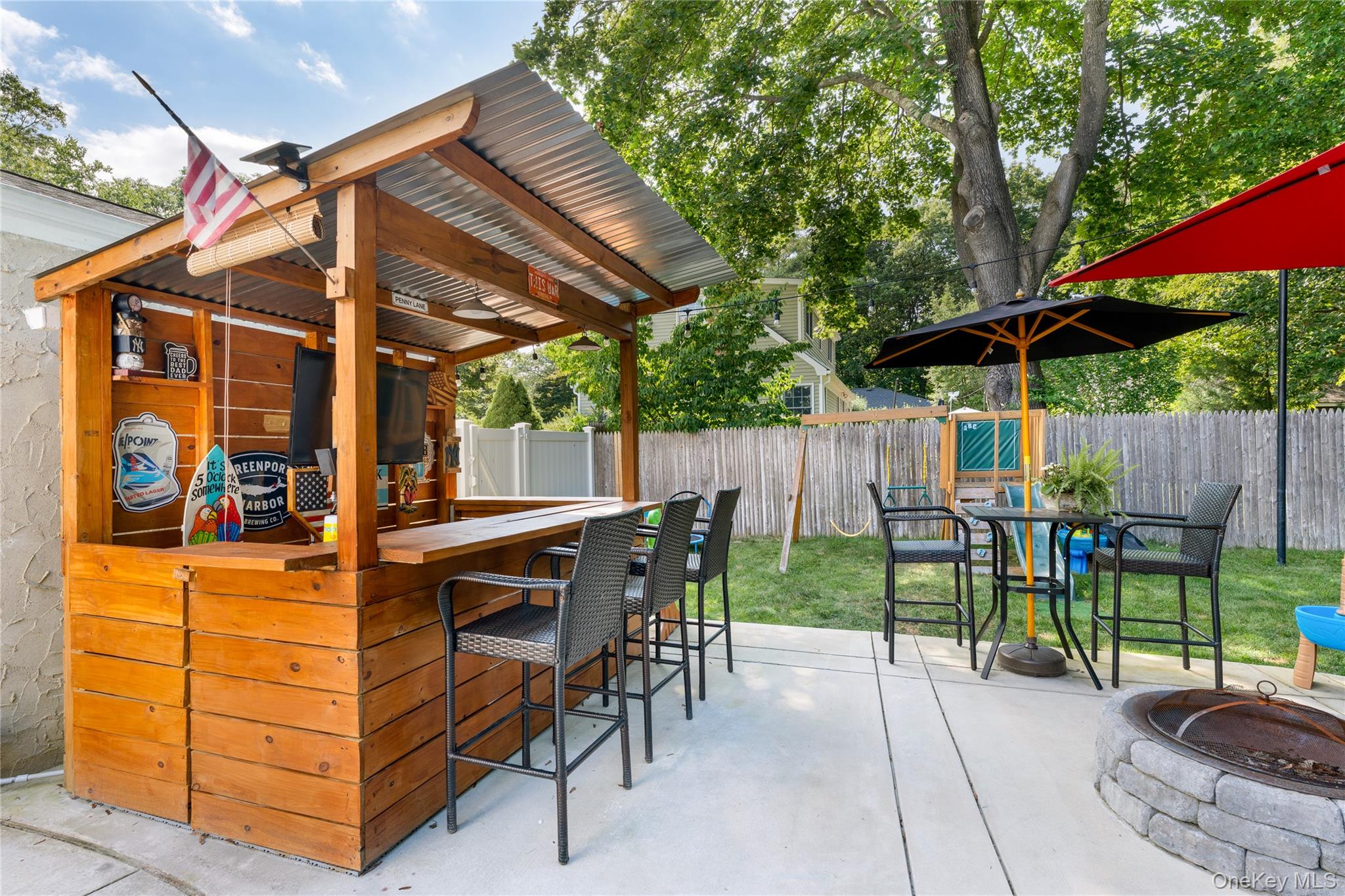 55 Robinson Street, Shoreham, NY 11786