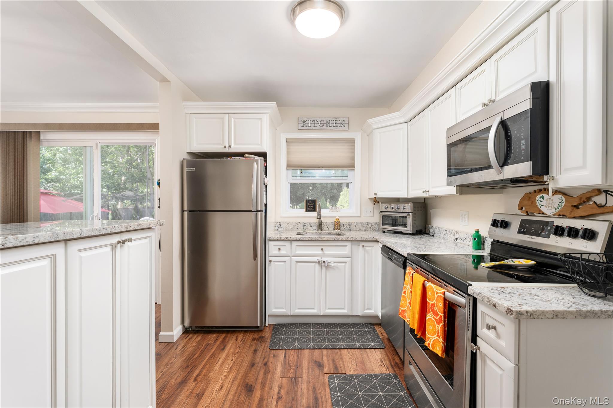 55 Robinson Street, Shoreham, NY 11786