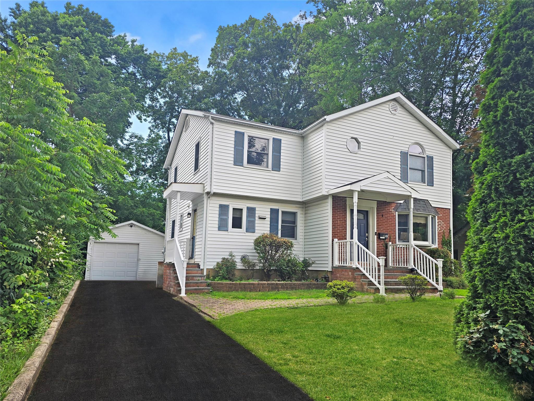 35 Willits Road, Glen Cove, NY 11542