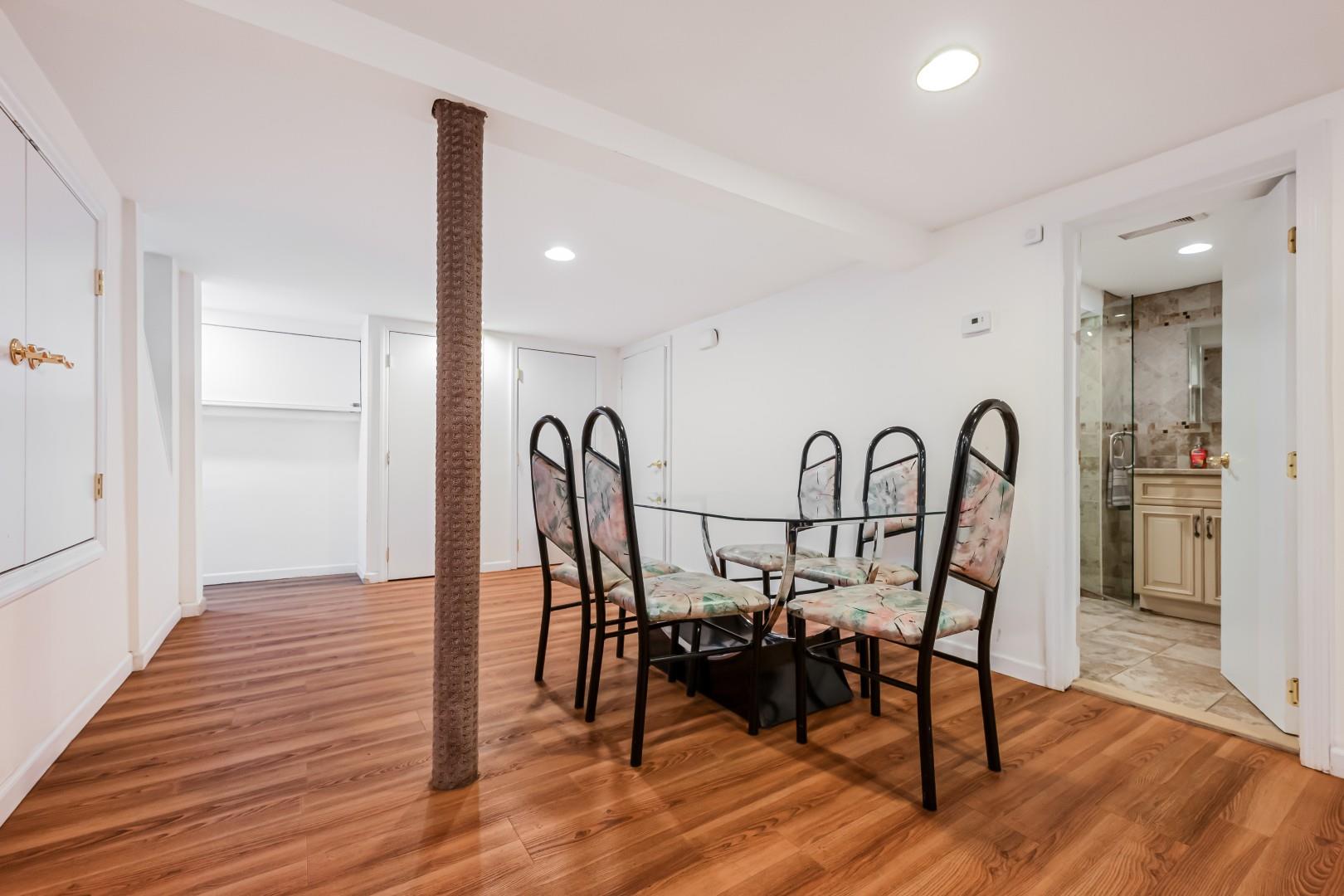 7562 177th Street, Fresh Meadows, NY 11366