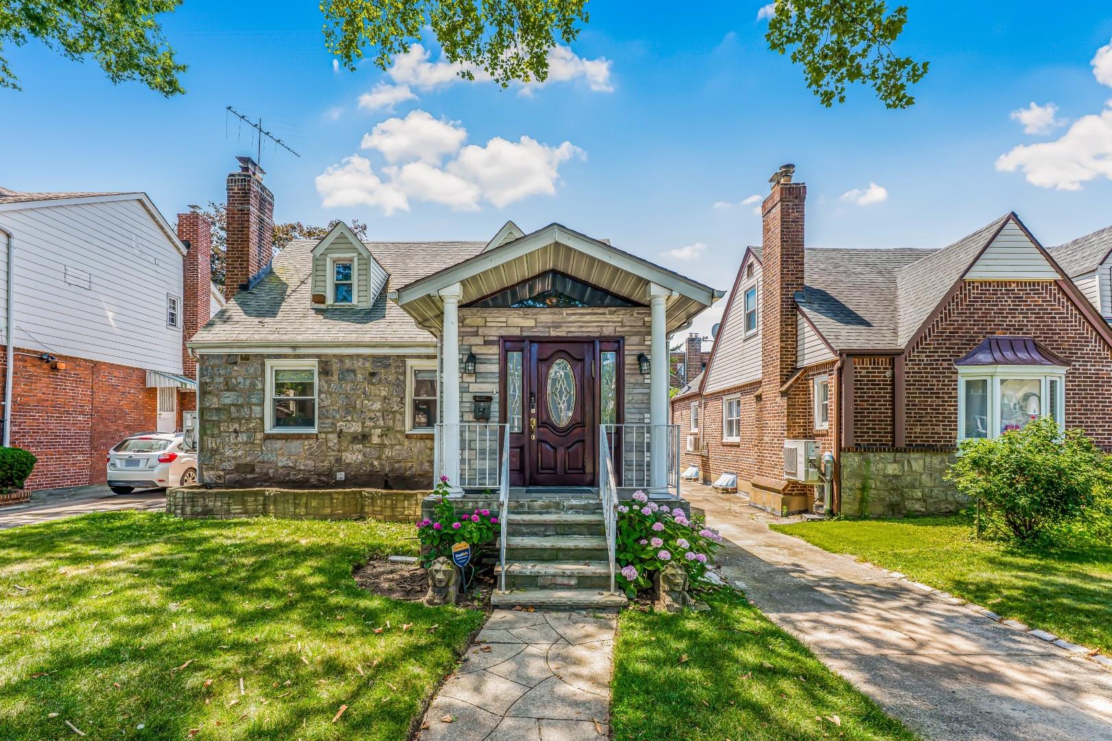 7562 177th Street, Fresh Meadows, NY 11366