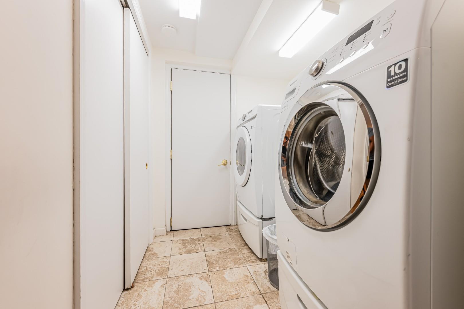 7562 177th Street, Fresh Meadows, NY 11366