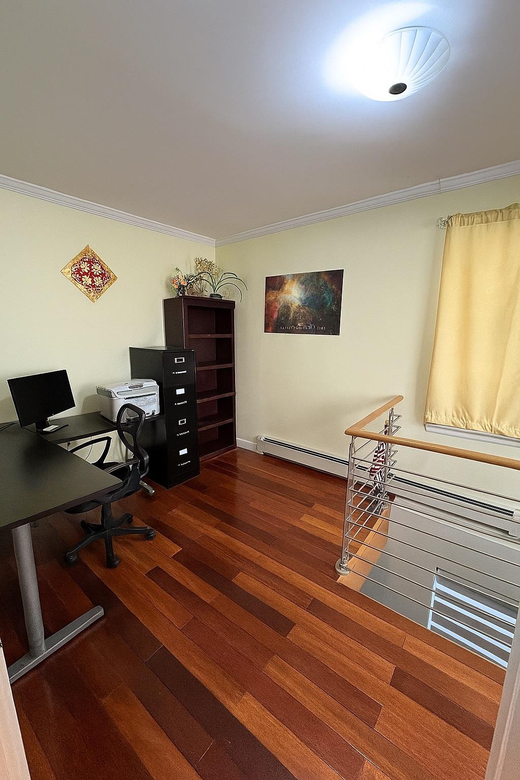 164-22 73rd Ave, Fresh Meadows, NY 11366