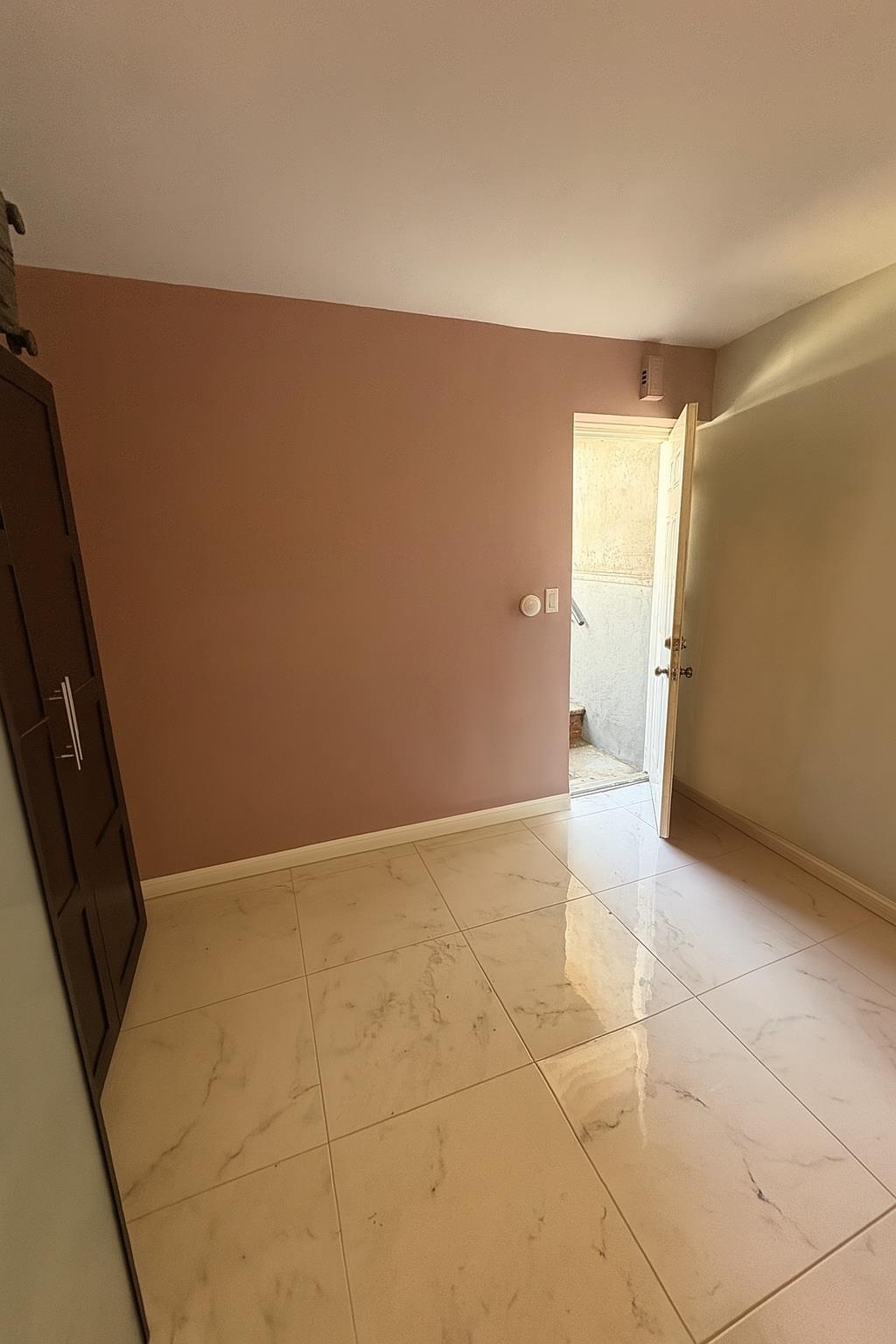 164-22 73rd Ave, Fresh Meadows, NY 11366