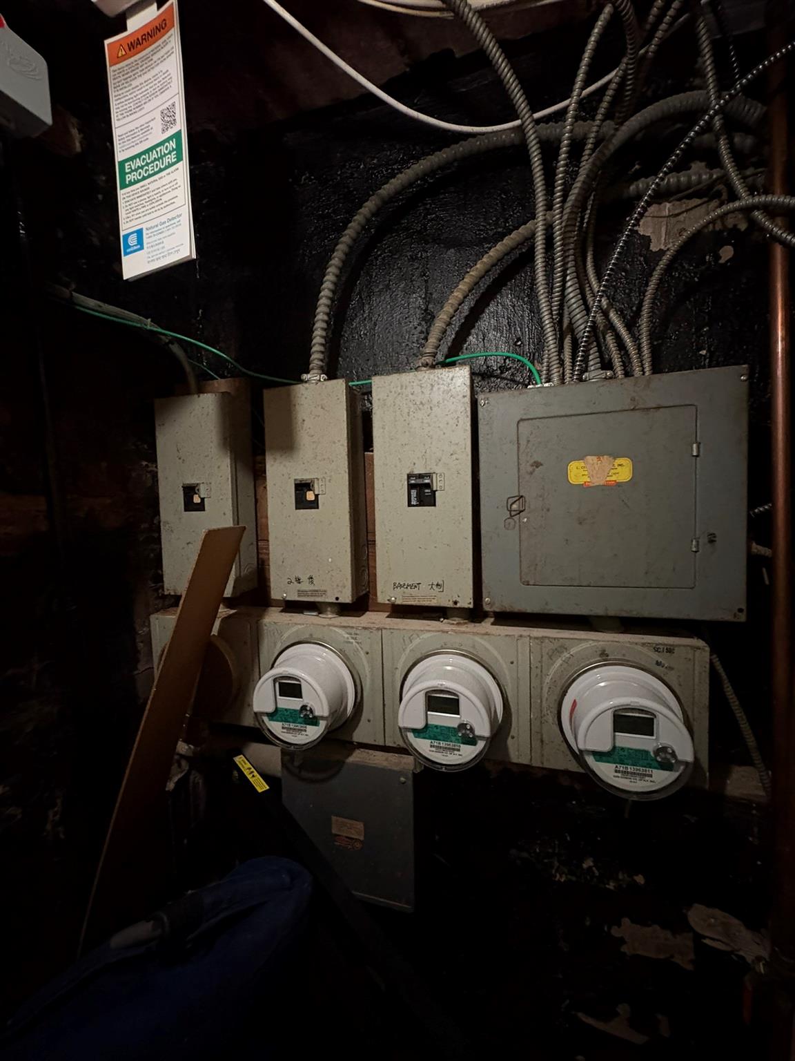 164-22 73rd Ave, Fresh Meadows, NY 11366