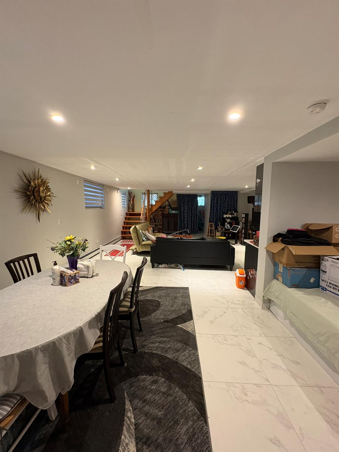 164-22 73rd Ave, Fresh Meadows, NY 11366