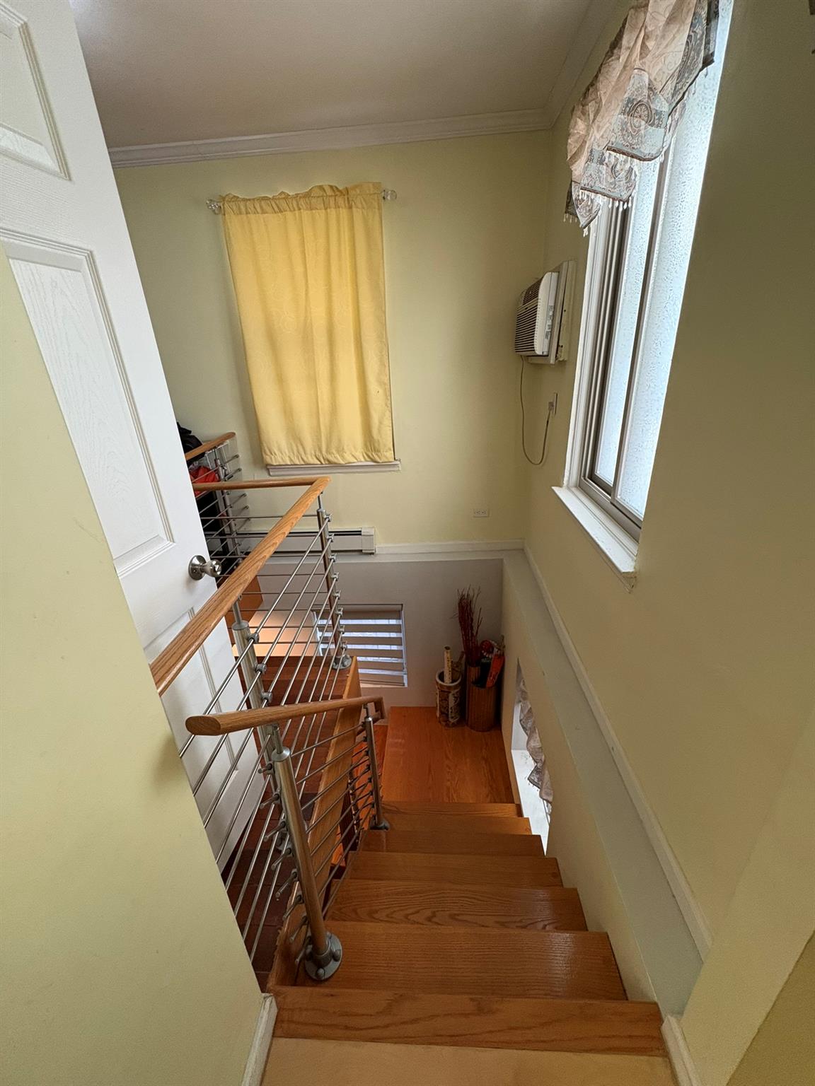 164-22 73rd Ave, Fresh Meadows, NY 11366