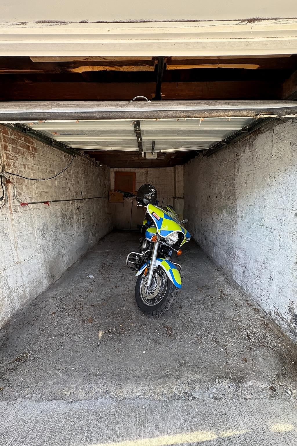 164-22 73rd Ave, Fresh Meadows, NY 11366