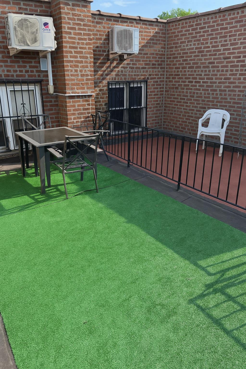 164-22 73rd Ave, Fresh Meadows, NY 11366