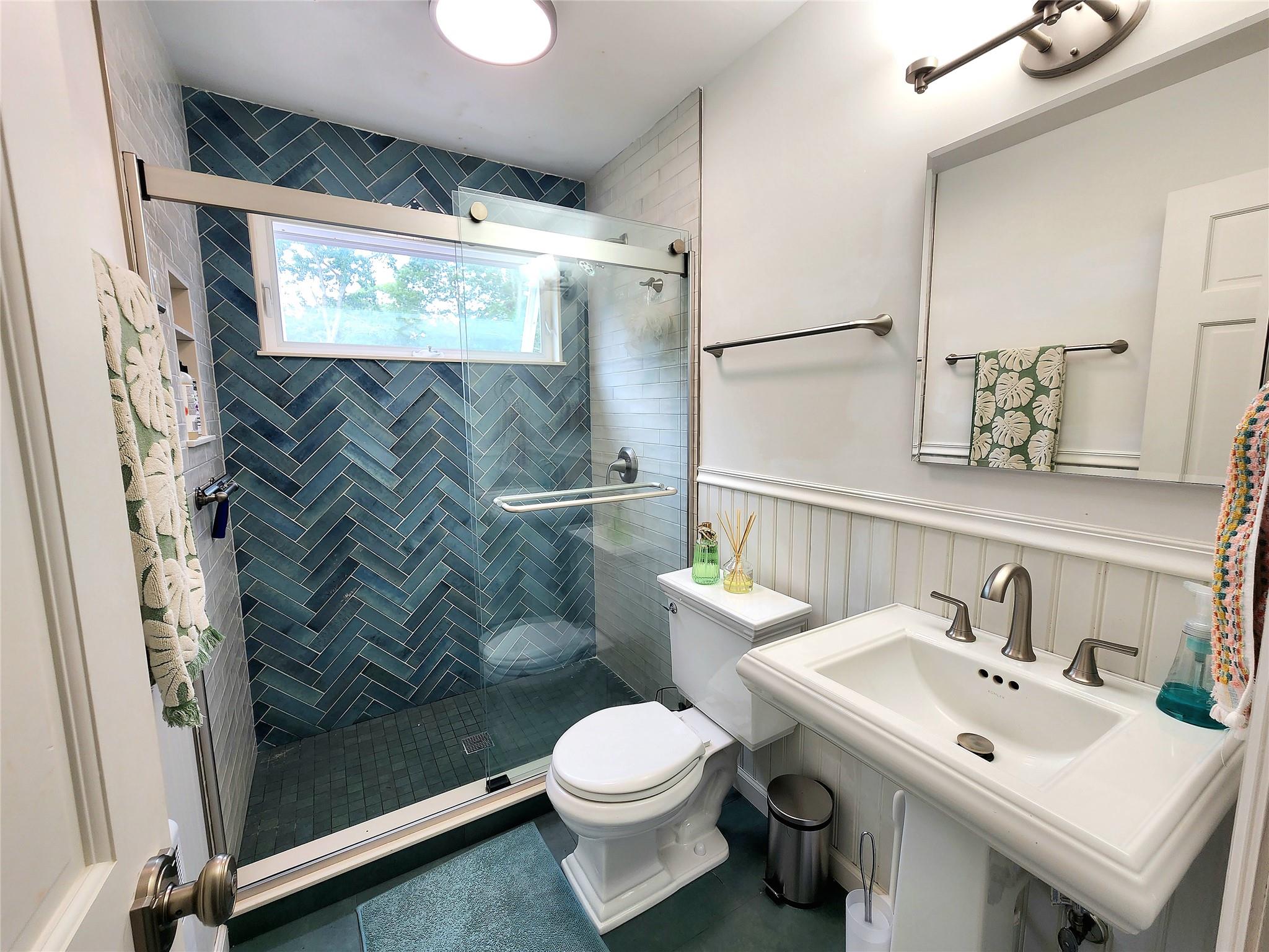 122 Lewis Road, East Quogue, NY 11942