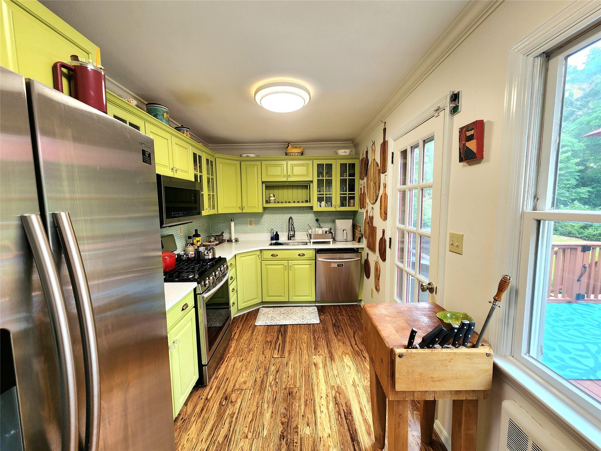 122 Lewis Road, East Quogue, NY 11942