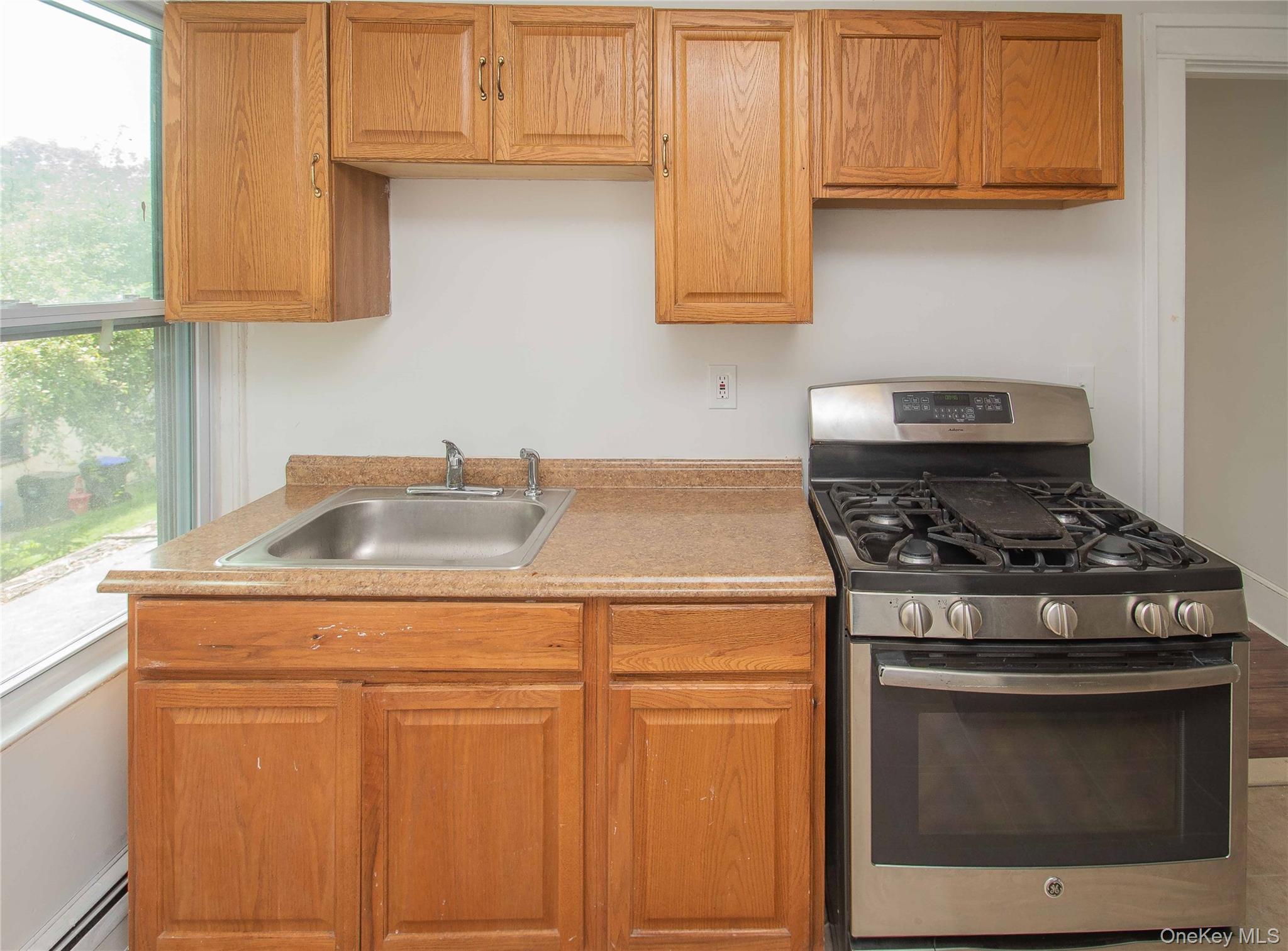 65 N Clinton, Poughkeepsie, NY 12601