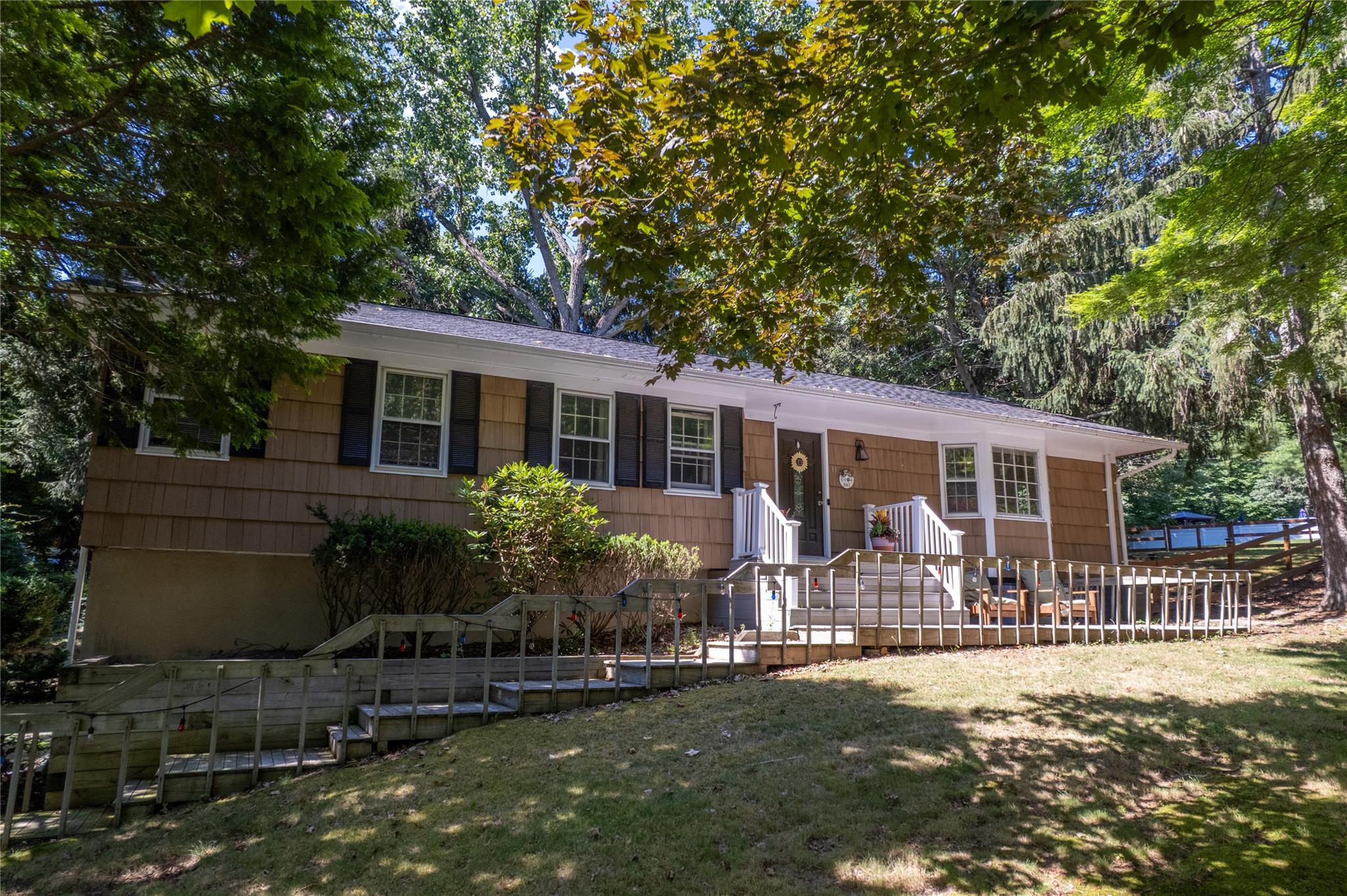 33 Circle Drive, Shoreham, NY 11786