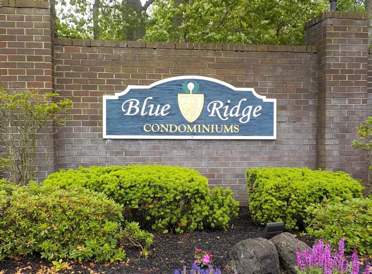 804 Golf Lane, Medford, NY 11763
