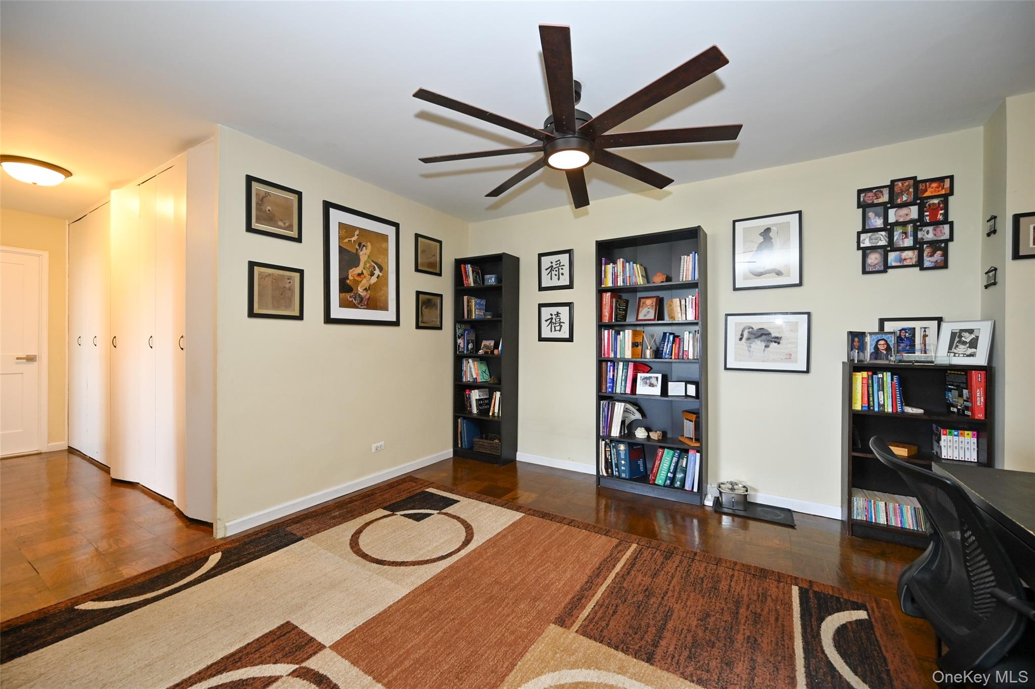 61-20 Grand Central Parkway # B 803, Forest Hills, NY 11375