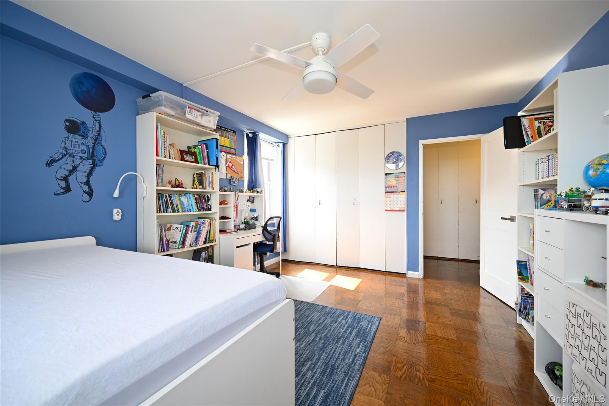 61-20 Grand Central Parkway # B 803, Forest Hills, NY 11375