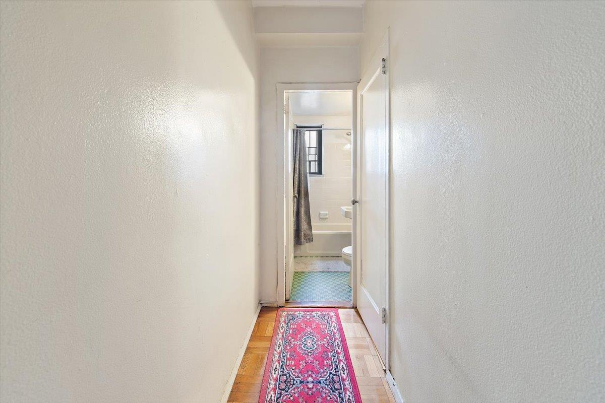 2200 E Tremont Avenue # 5A, Bronx, NY 10462