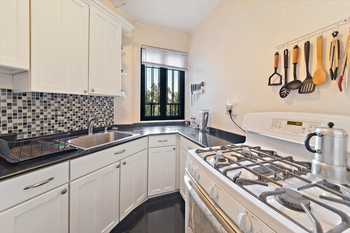 2200 E Tremont Avenue # 5A, Bronx, NY 10462