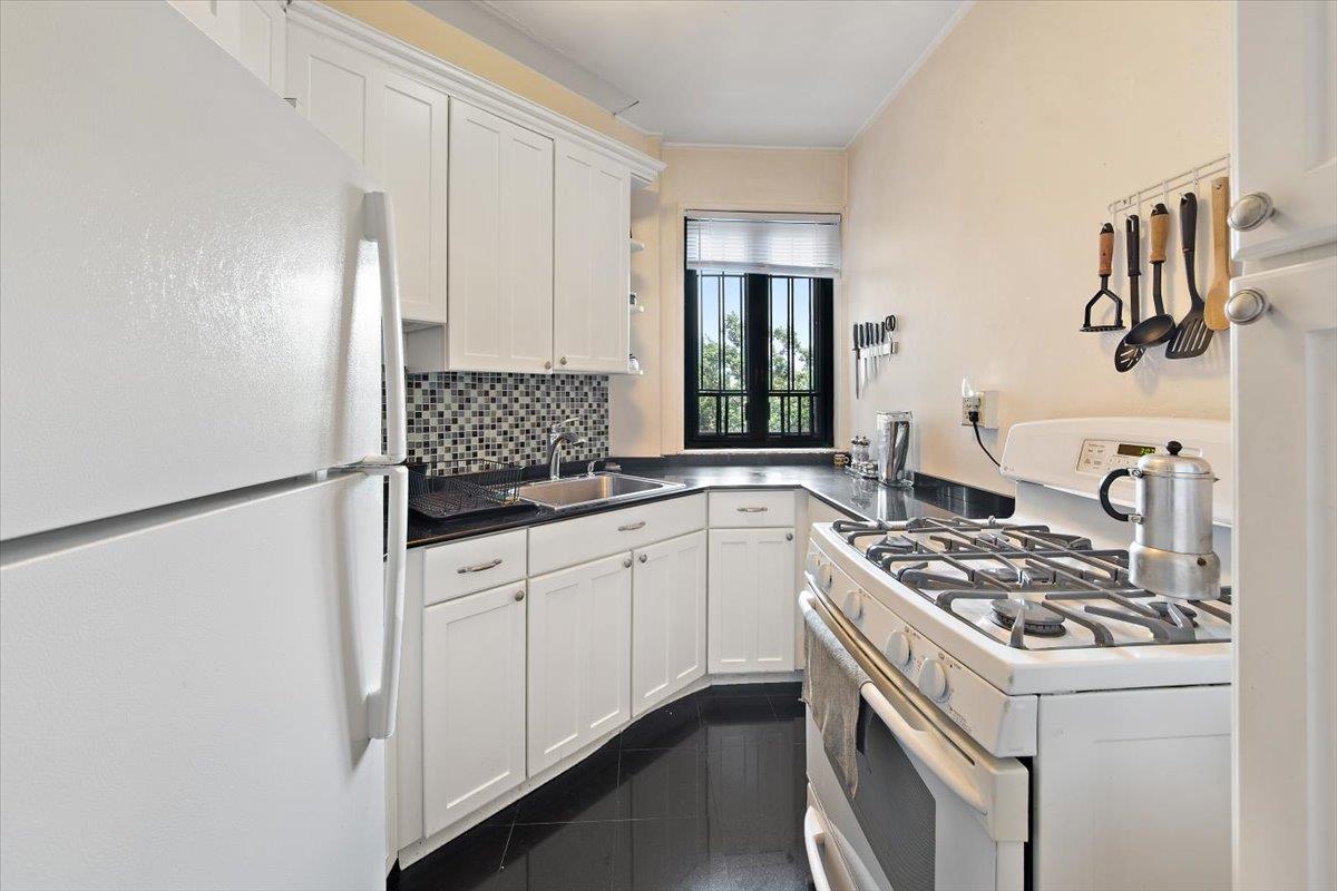 2200 E Tremont Avenue # 5A, Bronx, NY 10462