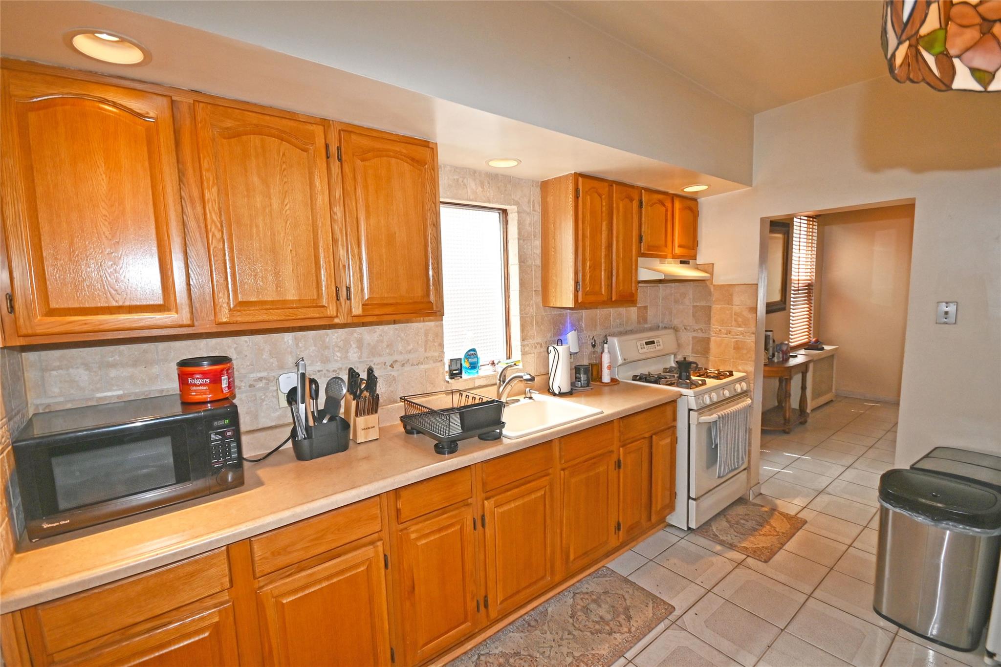 7823 85th Street, Glendale, NY 11385