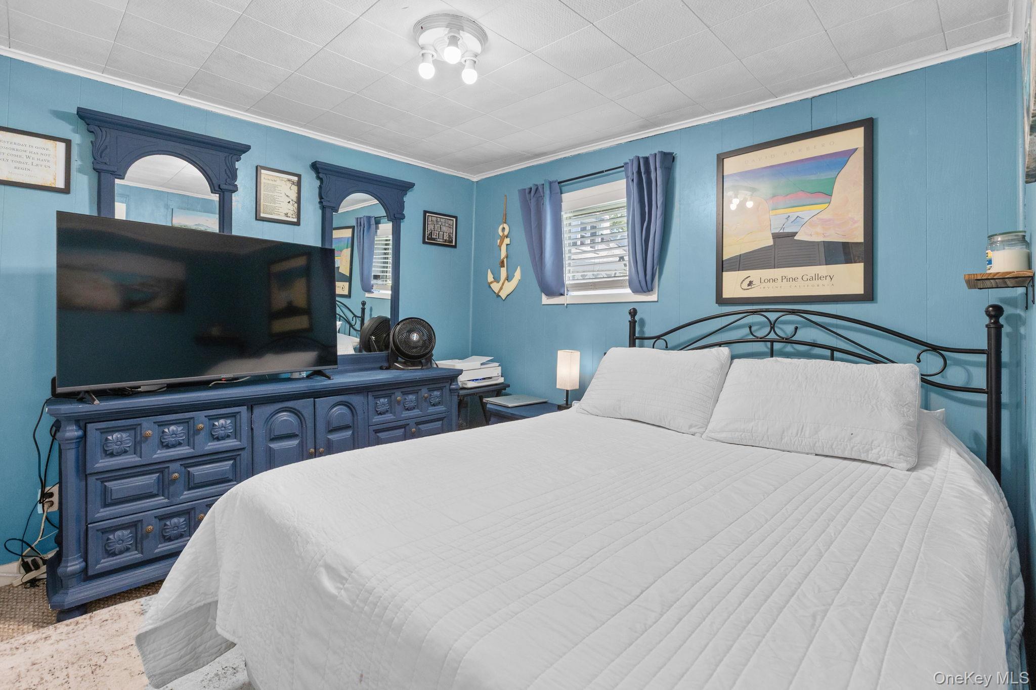 32 Tier Street, Bronx, NY 10464