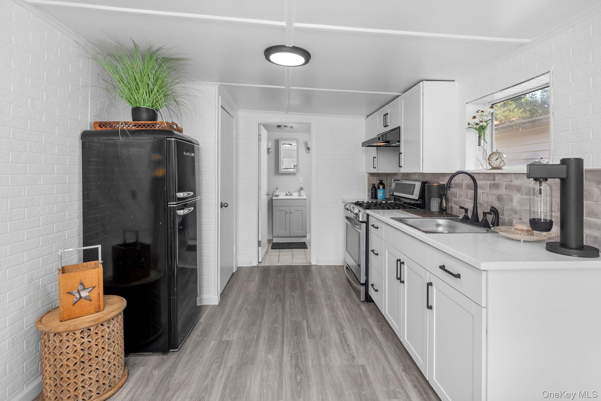 32 Tier Street, Bronx, NY 10464