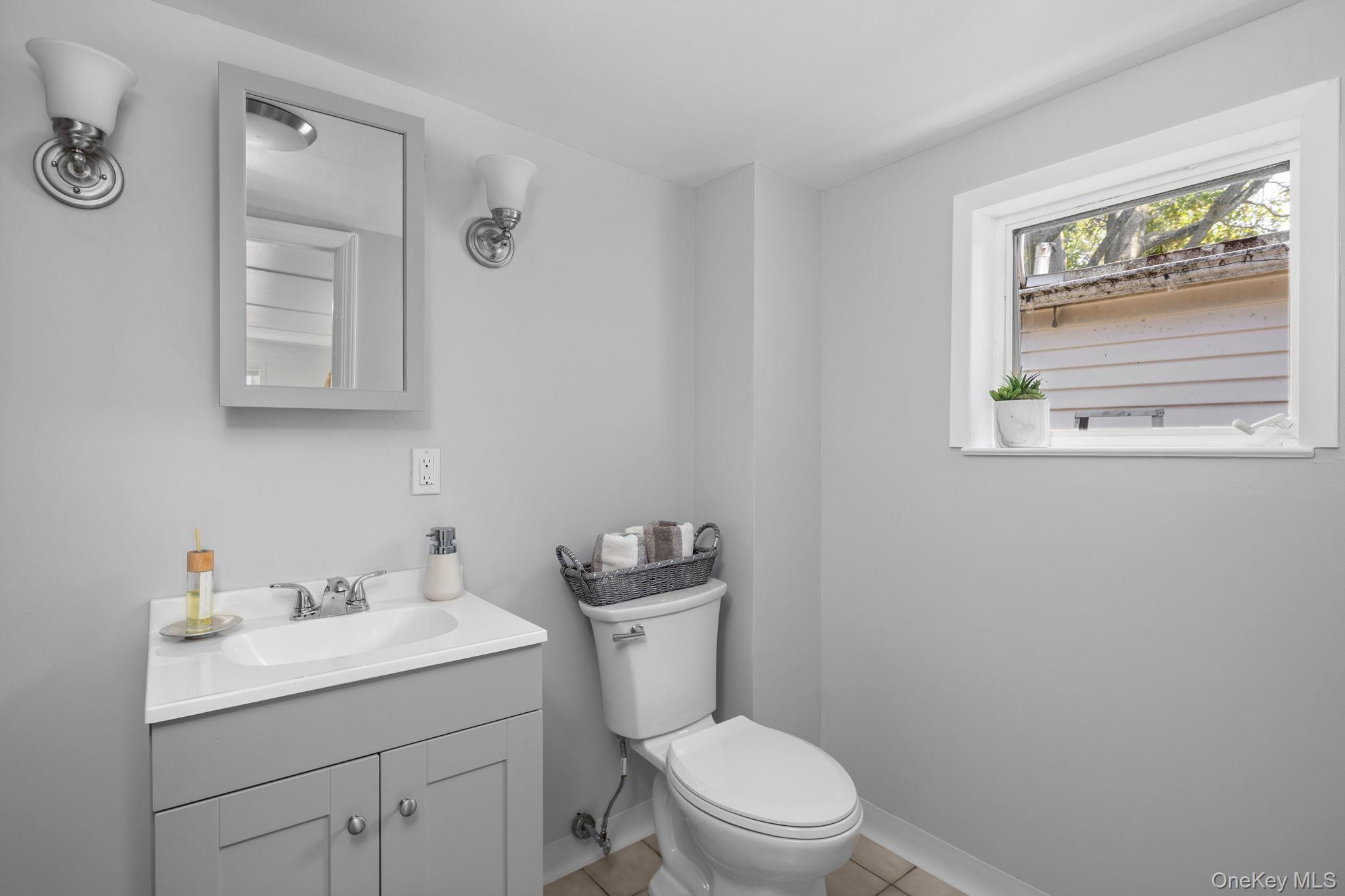 32 Tier Street, Bronx, NY 10464