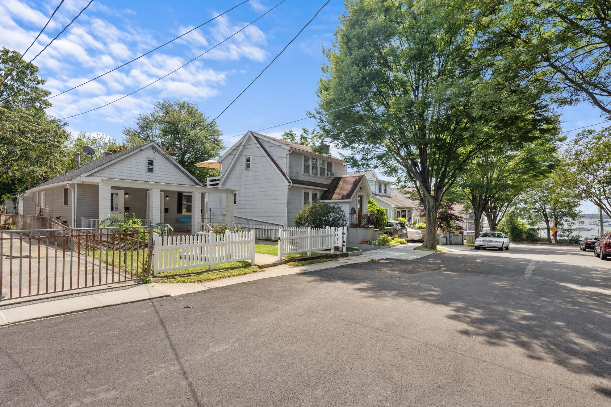 32 Tier Street, Bronx, NY 10464
