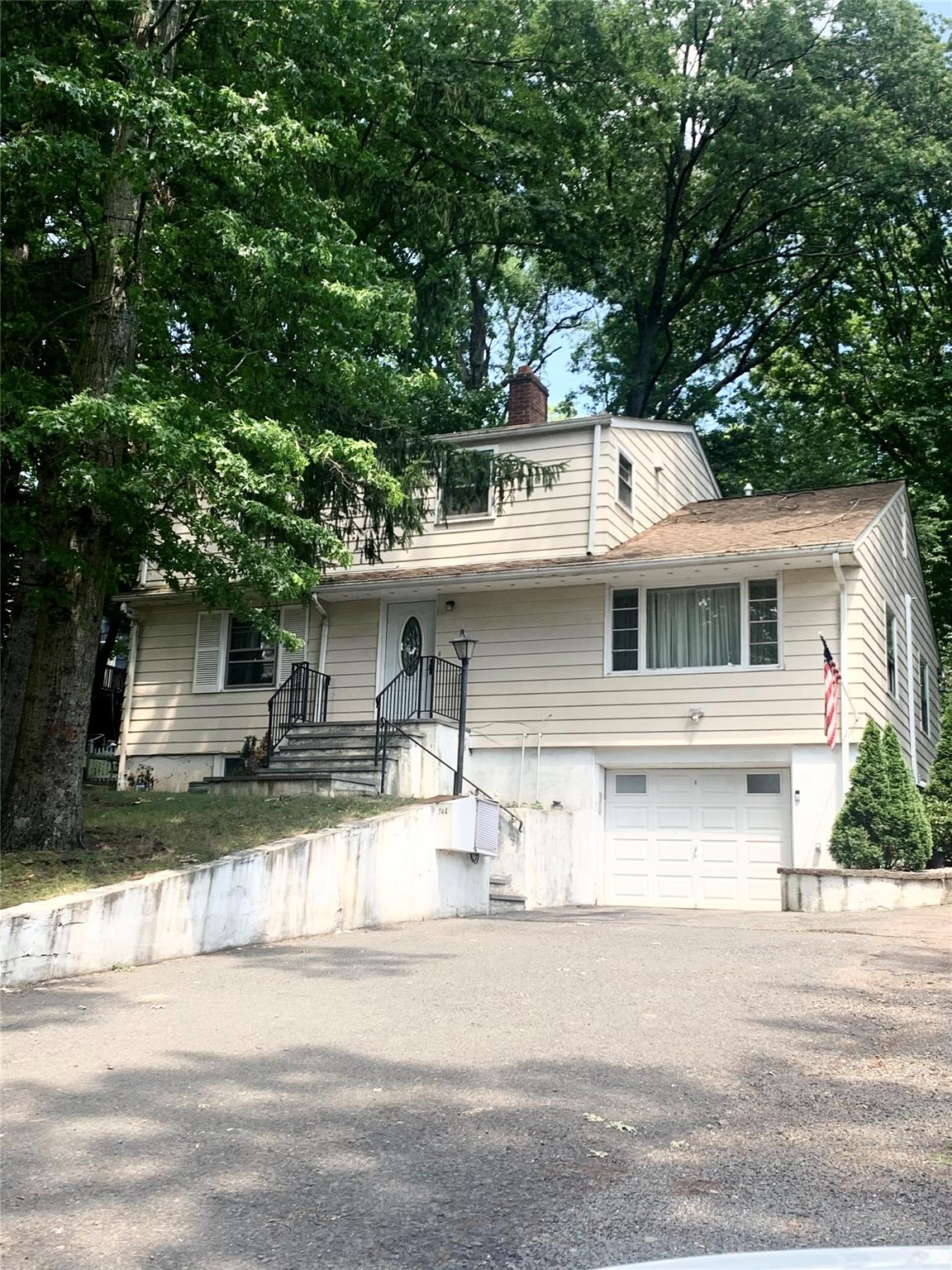 144 Railroad Avenue # Upstairs#, Pearl River, NY 10965