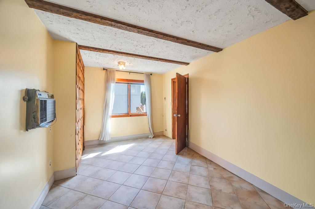 710 Fishermans Road, Baldwin, NY 11510