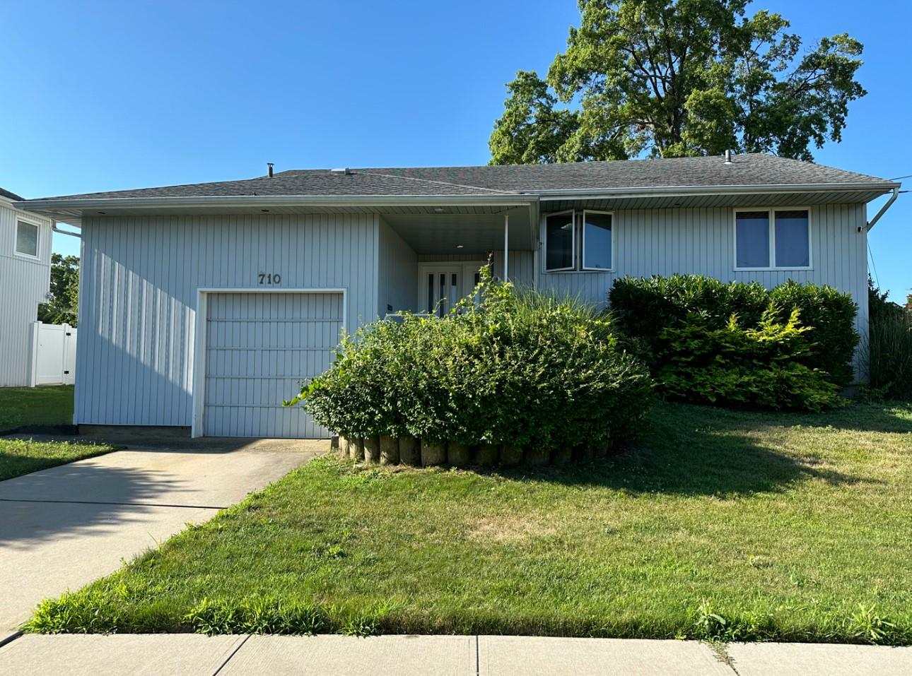 710 Fishermans Road, Baldwin, NY 11510