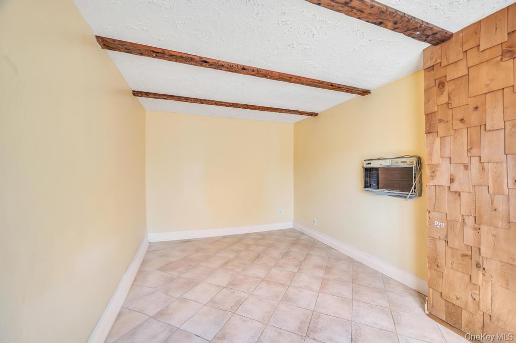 710 Fishermans Road, Baldwin, NY 11510