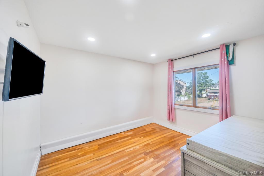 710 Fishermans Road, Baldwin, NY 11510