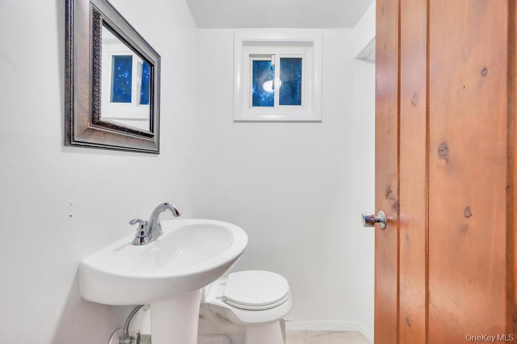 710 Fishermans Road, Baldwin, NY 11510