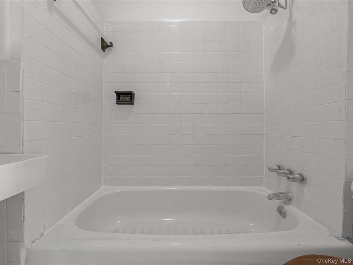 185 Lefferts Avenue, Brooklyn, NY 11225