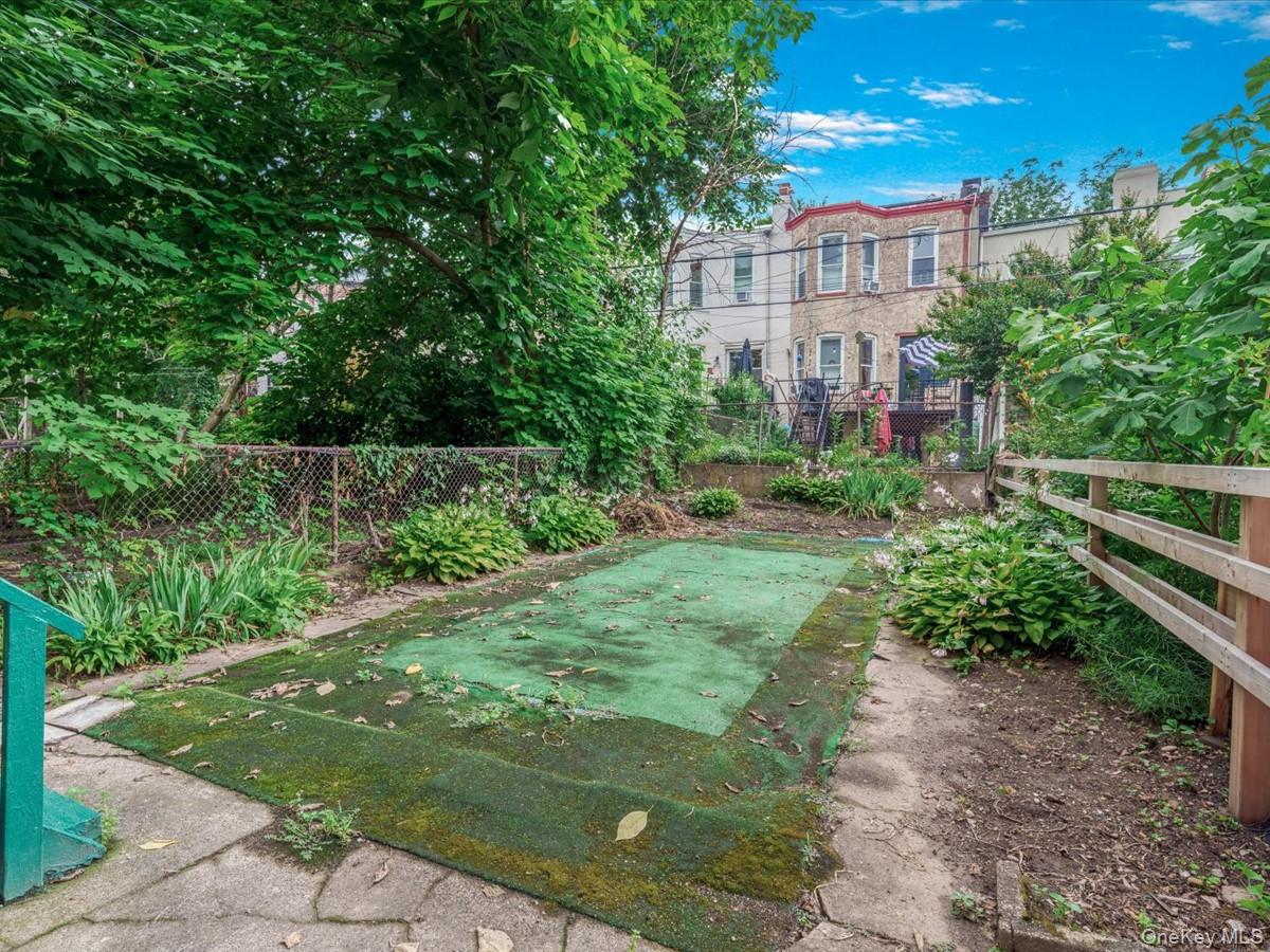 185 Lefferts Avenue, Brooklyn, NY 11225