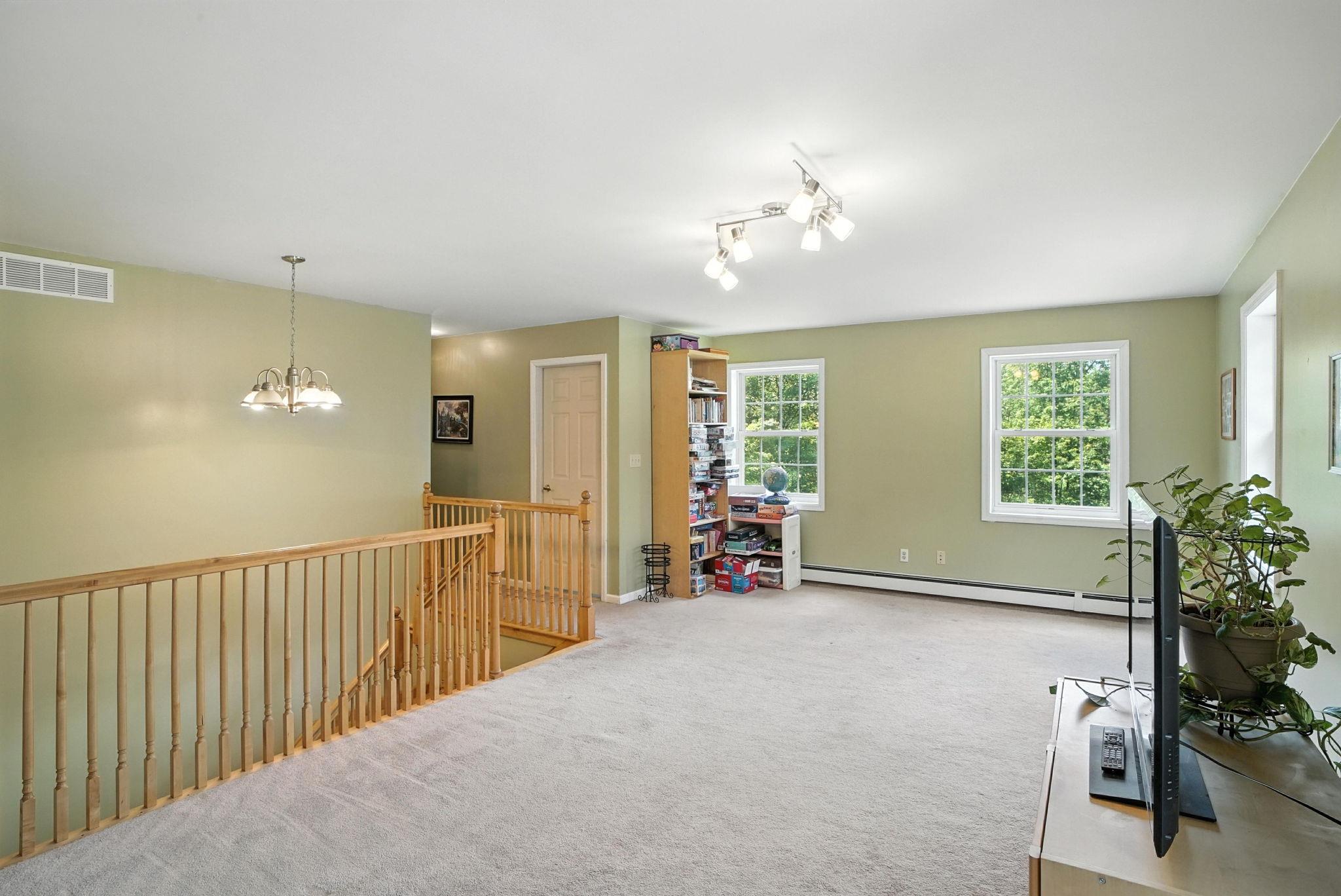 37 Sycamore Trail, Wurtsboro, NY 12790