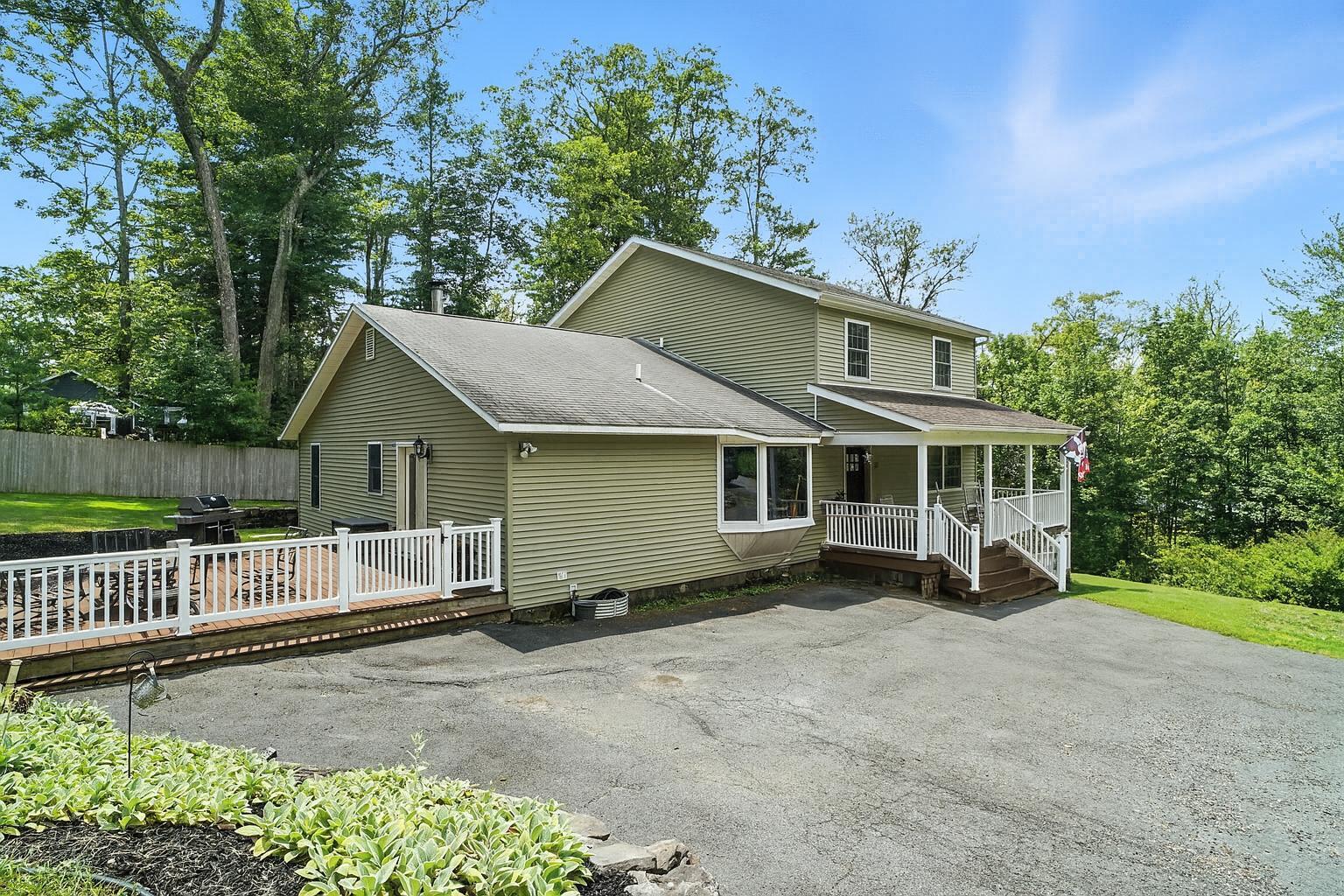 37 Sycamore Trail, Wurtsboro, NY 12790